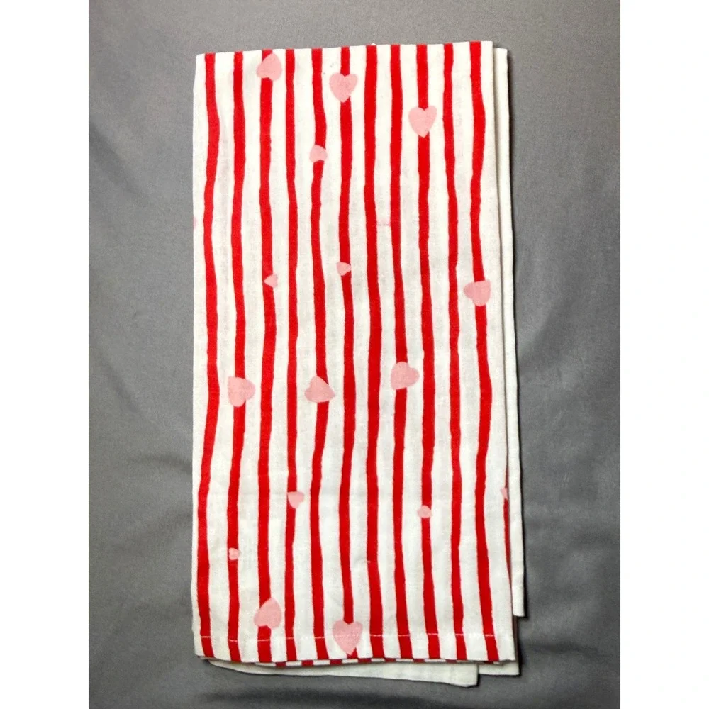 NWT Love Wins! Valentines Day Kitchen Towels Set 2 XOXO Beaded Heart